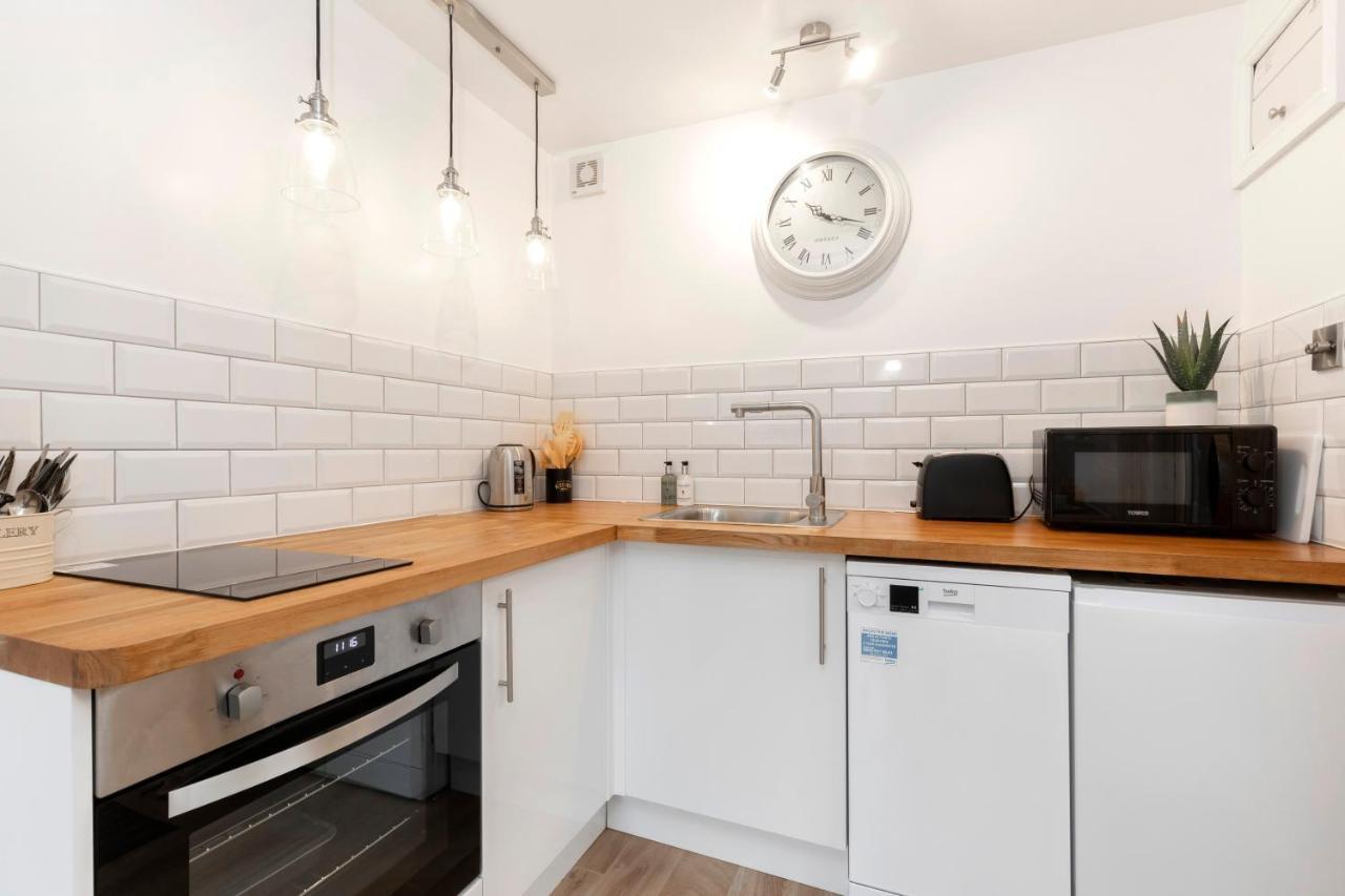 צ'לטנהם Modern Self Contained Studio Home מראה חיצוני תמונה