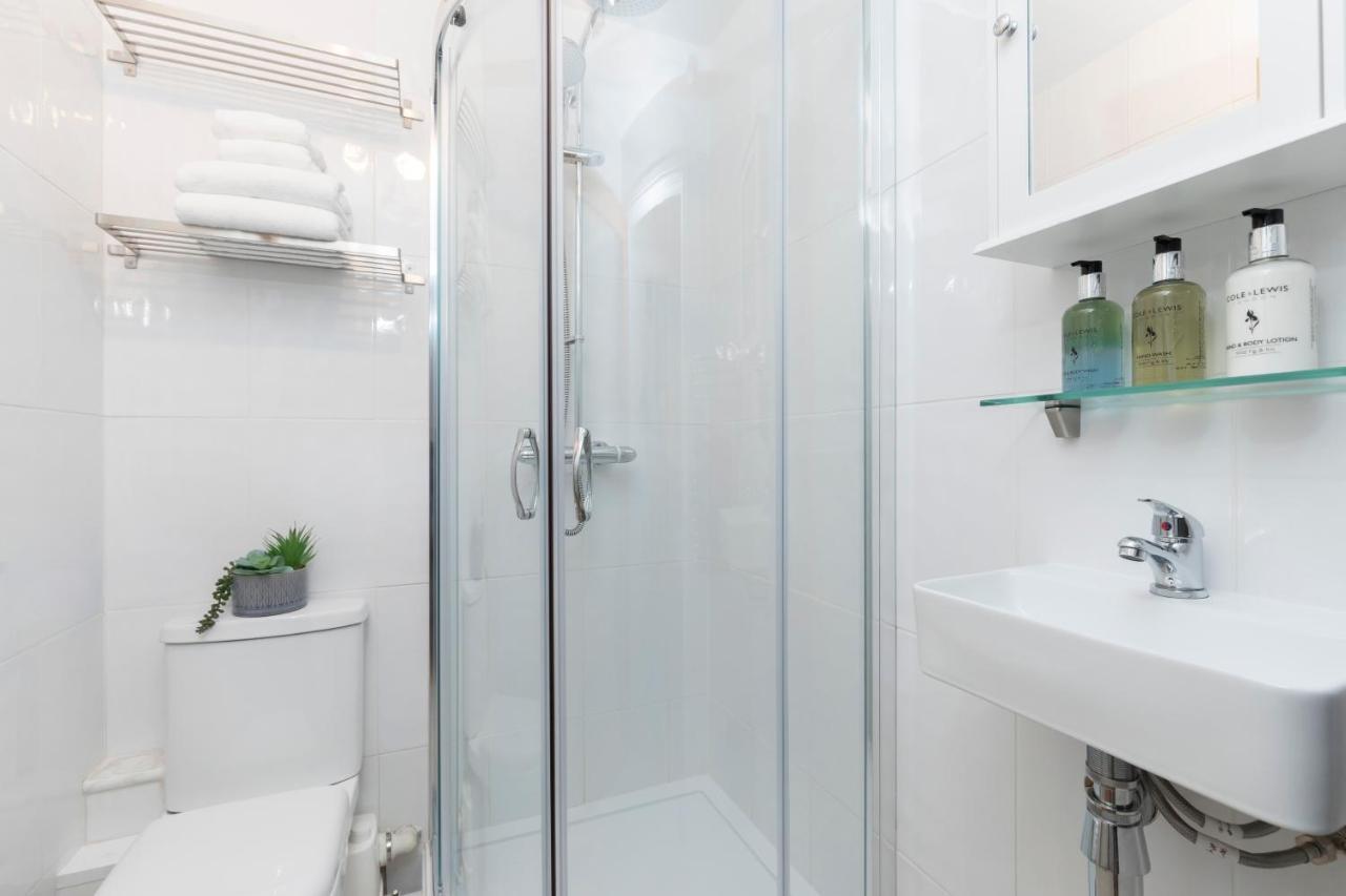 צ'לטנהם Modern Self Contained Studio Home מראה חיצוני תמונה